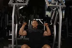 Seated shoulder press (machine), start position